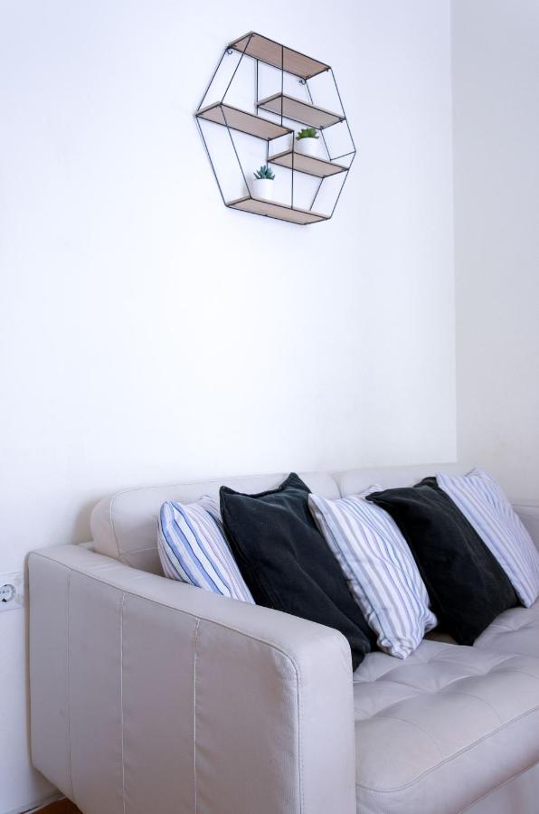 Beautiful 2Bd Apartment Near Historic Center Of Athènes Extérieur photo