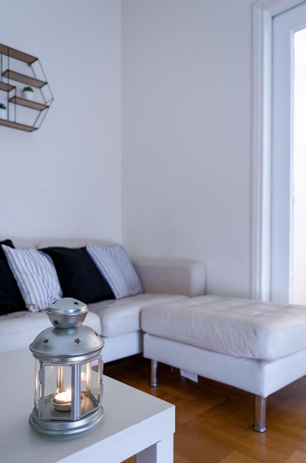 Beautiful 2Bd Apartment Near Historic Center Of Athènes Extérieur photo
