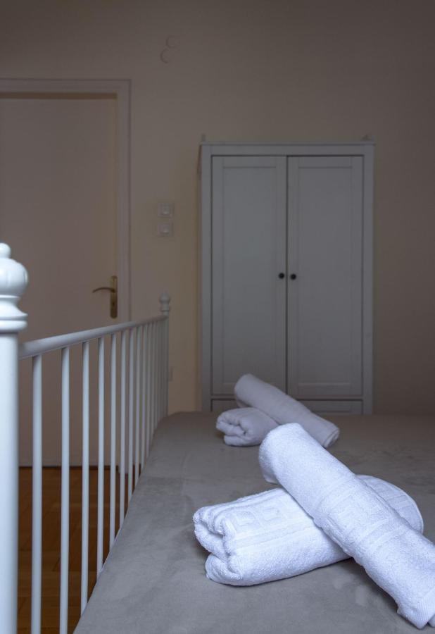 Beautiful 2Bd Apartment Near Historic Center Of Athènes Extérieur photo