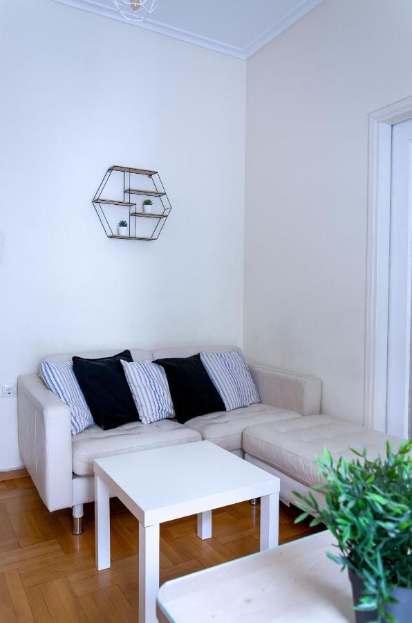 Beautiful 2Bd Apartment Near Historic Center Of Athènes Extérieur photo
